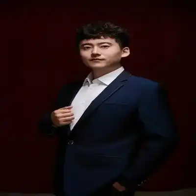 曾轩菲